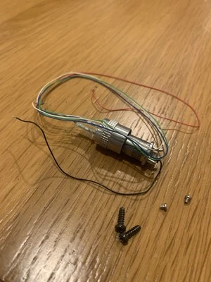 Technics SL-1200 SL-1210 Tone Arm Socket With Original Wires URN-TAW#6 - Image 1 of 4