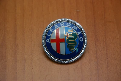 Insignia Nos Alfa Romeo Alfetta 54,5 mm Foto 1 de 2