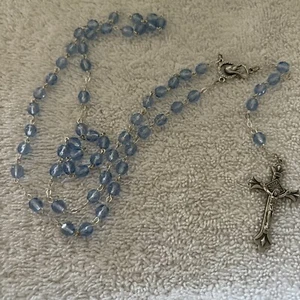 "Collar rosario católico con cuentas de vidrio azul claro 12""" - Imagen 1 de 6