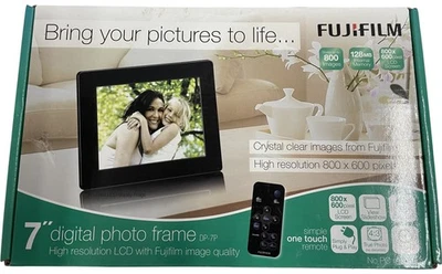 Fujifilm Digital Photo Frame DP-7P 7 Inch LCD High Resolution 800x600 - Image 1 of 4