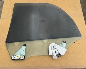Subaru Impreza WRX Wagon 2004-2007 Passenger Right Rear Door Window Glass - Picture 1 of 2