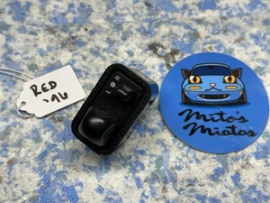 1994-1997 Mazda MX-5 Miata 1.8L Power Mirror Adjustment Switch - Picture 1 of 2