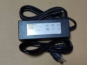 Sinpro SPU45E-204 Universal Netzteil 5 Pin Stecker - Bild 1 von 5