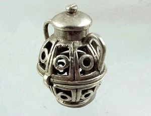 Dije contenedor con bisagras de trabajo corte abierto de plata de ley vintage - Imagen 1 de 3