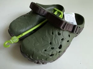 Zueco CROCS Todo Terreno Atlas Verde Ejército Espresso 208391-32C Hombres’s 7 Mujeres’s 9 - Imagen 1 de 9
