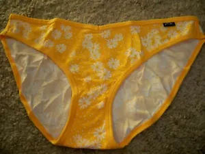VICTORIAS SECRET BIKINI LOW RISE FLORAL YELLOW DAISIES LARGE NEW - Picture 1 of 2
