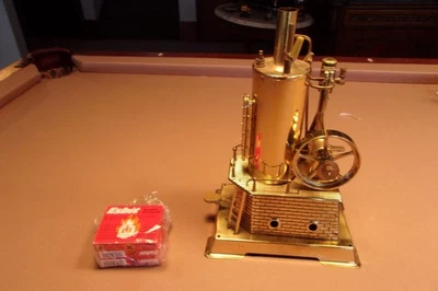 VINTAGE WILESCO D455 VERTICAL STEAM ENGINE GERMANY NICE ORIGINAL - Image 1 of 4