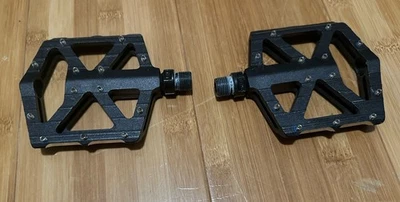 Pedais de bicicleta de estrada 9/16” liga de alumínio preta - Imagem 1 de 4