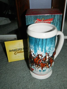 NUEVO 2007 Budweiser Bud Holiday Stein Anual Clydesdale Navidad Taza Caja y Certificado de Autenticidad - Imagen 1 de 6
