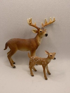 Schleich Whitetailed Buck And White Tailed Fawn Figurines - Picture 1 of 2