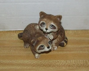 Figura Par Mapache HOMCO De Colección #1454 Hecha en Taiwán 3" de Alto, Base 4" x 3" - Imagen 1 de 6