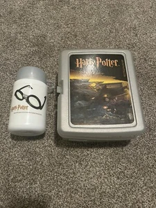 Harry Potter 2001 Lunchbox With Thermos  - Picture 1 of 6