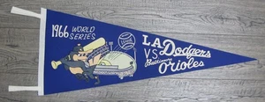 ORIGINAL VINTAGE 1966 MLB WORLD SERIES DODGERS vs ORIOLES FILZ WIMPEL FLAGGE - Bild 1 von 5