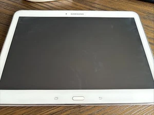 Samsung Galaxy White 16GB - Tab 3 SM-T530NU - FOR PARTS - Photo 1/4