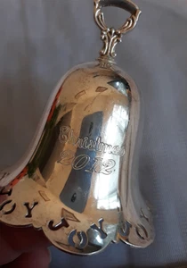 Towle Silversmiths 2012 plateado perforado anual campana de Navidad adorno 33º - Imagen 1 de 16