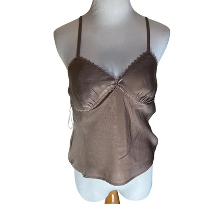 Top camisola No Boundaries para mujer color topo satinado lazo XS 0-2 Foto 1 de 4