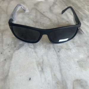 Tommy Hilfiger WP OL 580 Black Sunglasses NWT - Picture 1 of 10