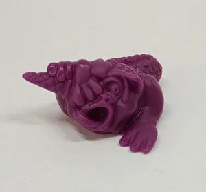 Mini Boglins The Clumsies Trung Purple with Secret Battle Code Sticker - Imagen 1 de 6