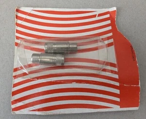 Female RCA Jack to Female 1/8" 3.5mm Audio Adapter (2 Pack) Connector Silver NOS - Picture 1 of 6