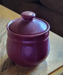 VINTAGE REGENCY DESIGNER COLLECTION STONEWARE BURGUNDY SUGAR BOWL With LID - Picture 1 of 2