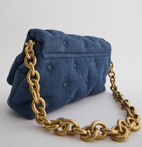 BORSA A SPALLA IMBOTTITA CON CATENA - Nero | ZARA Italia / Italy
