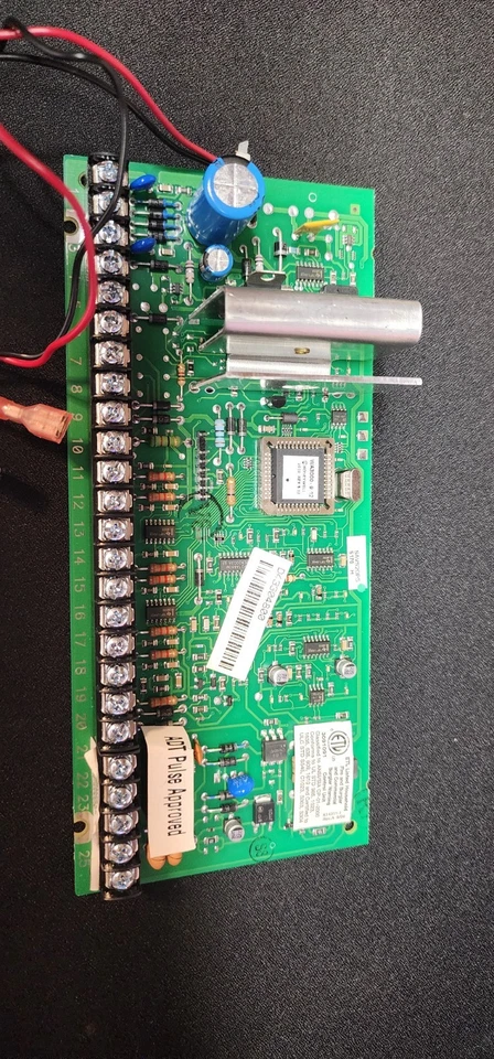 Unidad de control de alarma antirrobo residencial/comercial Honeywell Ademco SASW3000EN Foto 1 de 1