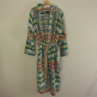 Pendleton Robe Unisex Small / Medium Chief Joseph Cotton Terry Velour Hooded NWT - Image 1 of 4