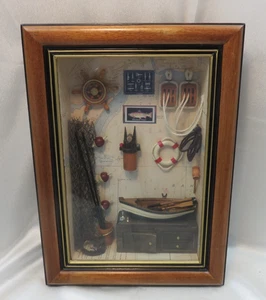 Nautical Shadow Box Wandkunst - Angelruten - Boot - Helm 14-1/4" x 10-3/8" - Bild 1 von 7