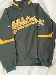 Oakland Athletics Majestic Therma Base Authentic Collection Jacket 2XL Green - Picture 1 of 10