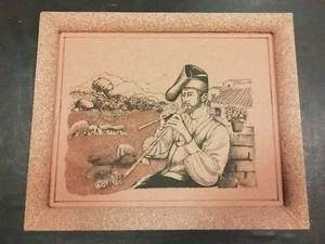 ARTIGIANATO SARDO VINTAGE QUADRO SUGHERO IN RILIEVO SUONATORE DI LAUNEDDAS - Picture 1 of 3