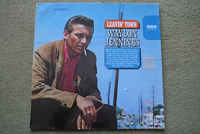 WAYLON JENNINGS – LEAVIN’ TOWN LP – Nr MINT COUNTRY ROCK - Image 1 of 2