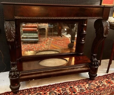 Mesa muelle Philadelphia atribuida a Anthony Quervelle circa 1825 Foto 1 de 4