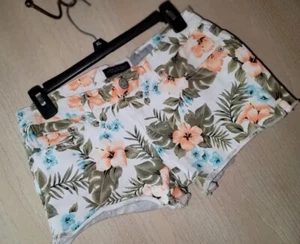 Women's Aeropostale Tropical MIDI Cut Off Shorts Size 4 - Picture 1 of 5