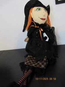 Gathered Traditions Joe Spencer skurrile Hexe Regal Sitter 1 Arm fehlt - Bild 1 von 2