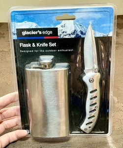 Glacier’s Edge Set di fiaschette e coltelli da 6 fl oz colore argento - Foto 1 di 5