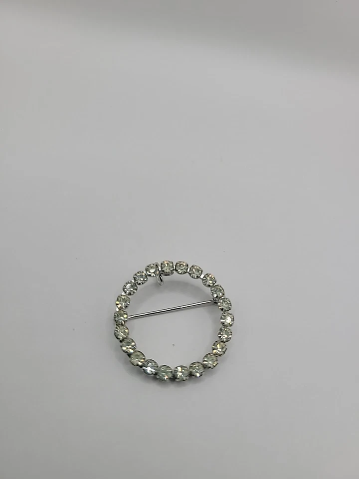 Broche Pin Colgante Redondo Cristales Blancos Joyería Disfraz Vintage Foto 1 de 4