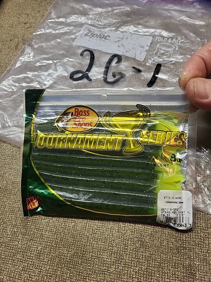 Bass Pro Shops Stik-o-worm Sandía Chartreuse - Cebo Suave 16ct - Señuelo de Pesca Foto 1 de 3