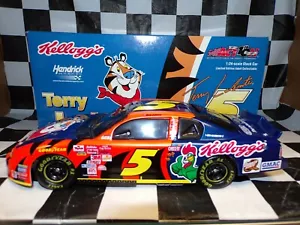 Terry Labonte #5 Kellogg's 2002 Monte Carlo 1:24 Banca Action Nascar 102337 - Foto 1 di 8