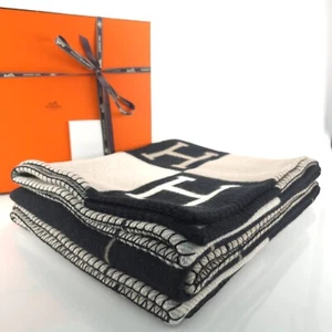 Hermes throw blanket Avallon III noir ecru Brand new - Imagen 1 de 11