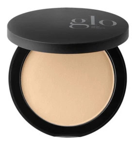 Glo Pressed Base Golden Medium. Foundation - Picture 1 of 1