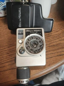 Bell and Howell Dial 35 35mm Half Frame Film Camera w/28mm Lens Looks New - Picture 1 of 6