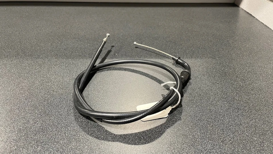 1987-93 雅马哈 XVZ13 节气门电缆 2,41V-26312-00-00 — 第 1/1 张图片