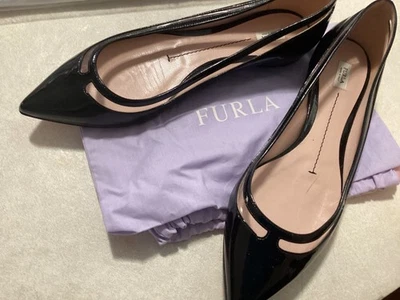 Furla Pointed Toe Patent Leather Flats Women's EUR 38 1/2 Black Made In Italy - Image 1 of 3