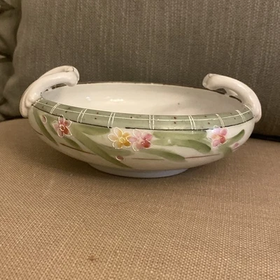 Japanese - intricate decorative bowl- green w/pink flowers  - Image 1 of 3