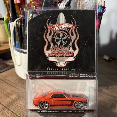 Hot Wheels Collectors Convention 2010 Special Edition 69 Ford Mustang 1697/2000 - Image 1 of 4
