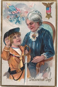 Dekorationstag Großmutter Enkel in Uniform patriotisch 1910  - Bild 1 von 2
