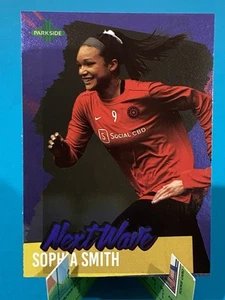2021 Parkside NWSL Volume 2 Sophia Smith RC Blue Foil Next Wave #NW22 - Foto 1 di 2