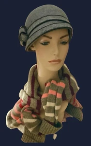 Cloche Hat Grey Band Floral Accent Rim Cloche Knot Trim Wool Low Brim  - Picture 1 of 4