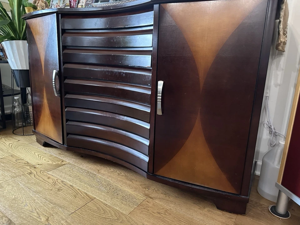 China Cabinet - Image 1 of 1