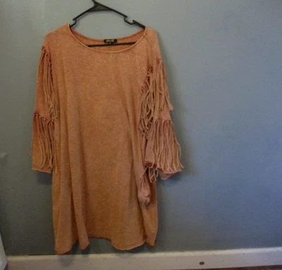 VESTIDO ODDY IMITACIÓN CUERO, BORLAS EN MANGAS TALLA 1XL Foto 1 de 4